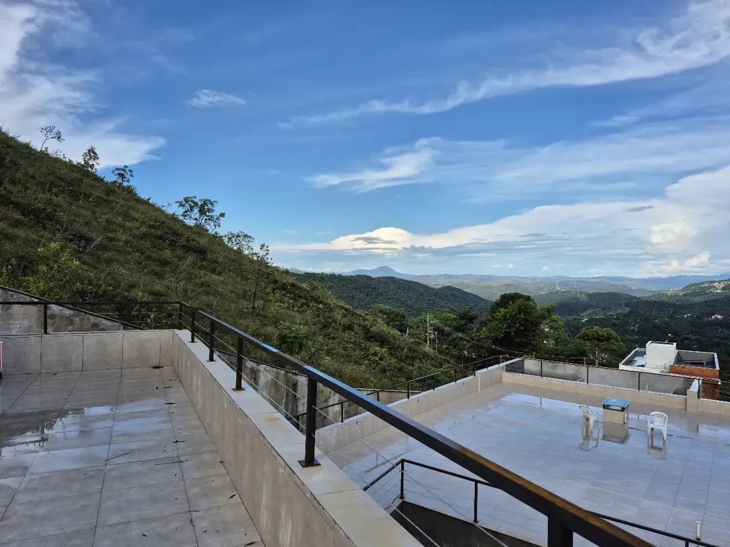 Imóvel em Condominio Ville de Montagne, Nova Lima - MG